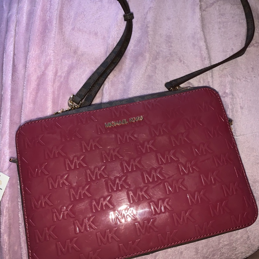 Michael Kors Jet Set LG EW Crossbody in Mulberry NWT